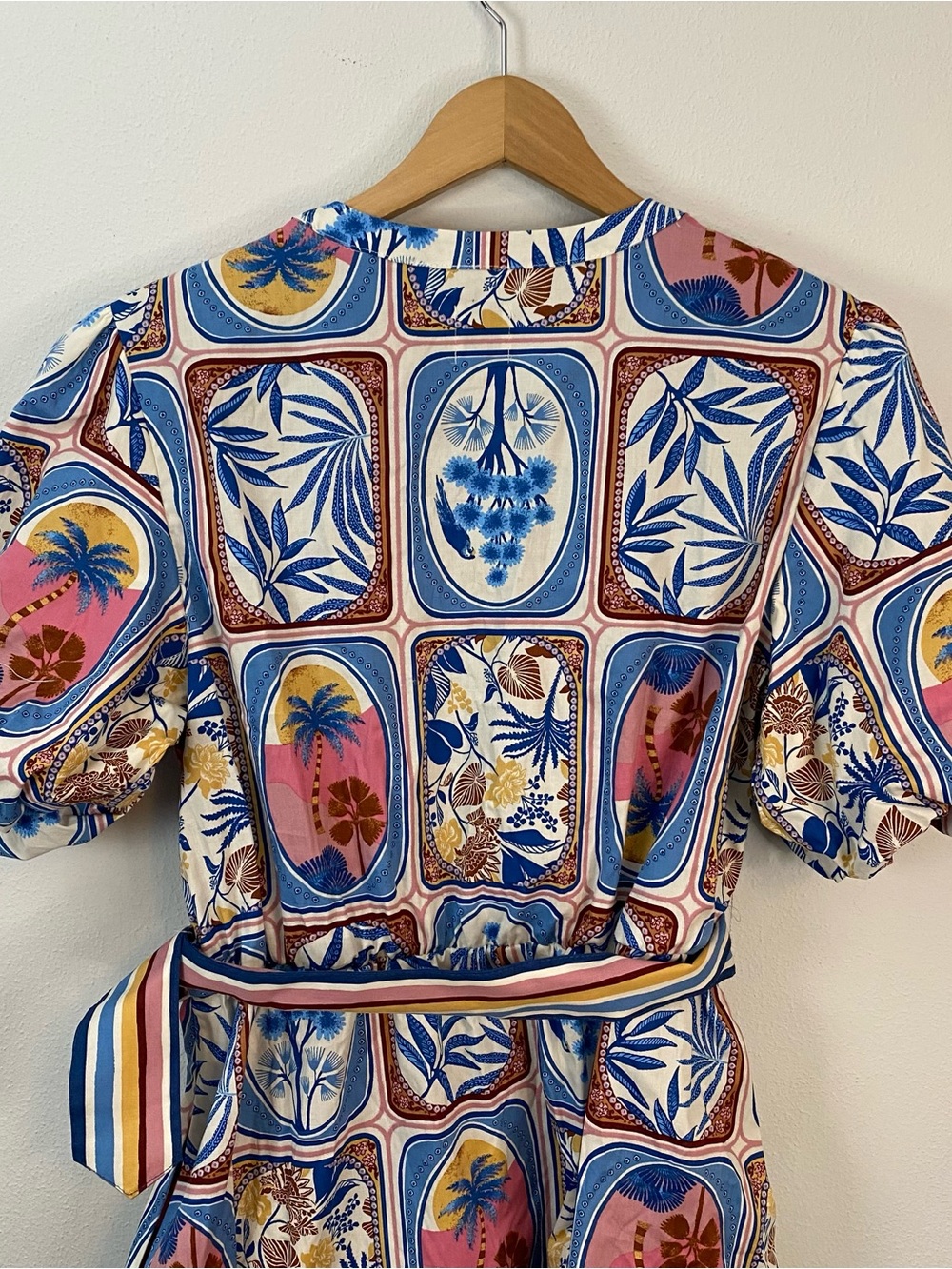 Joie Tropical Floral Bird Print Belted Puff Sleeve Flared Mini Dress Sz 10 - Picture 7 of 9